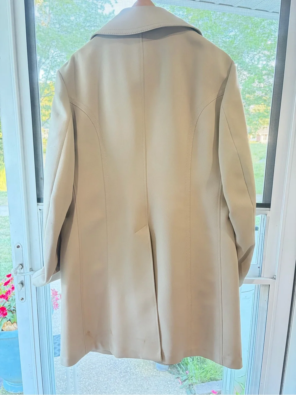 Men's Vintage Cream Single-Breasted Suit with Gold Trim